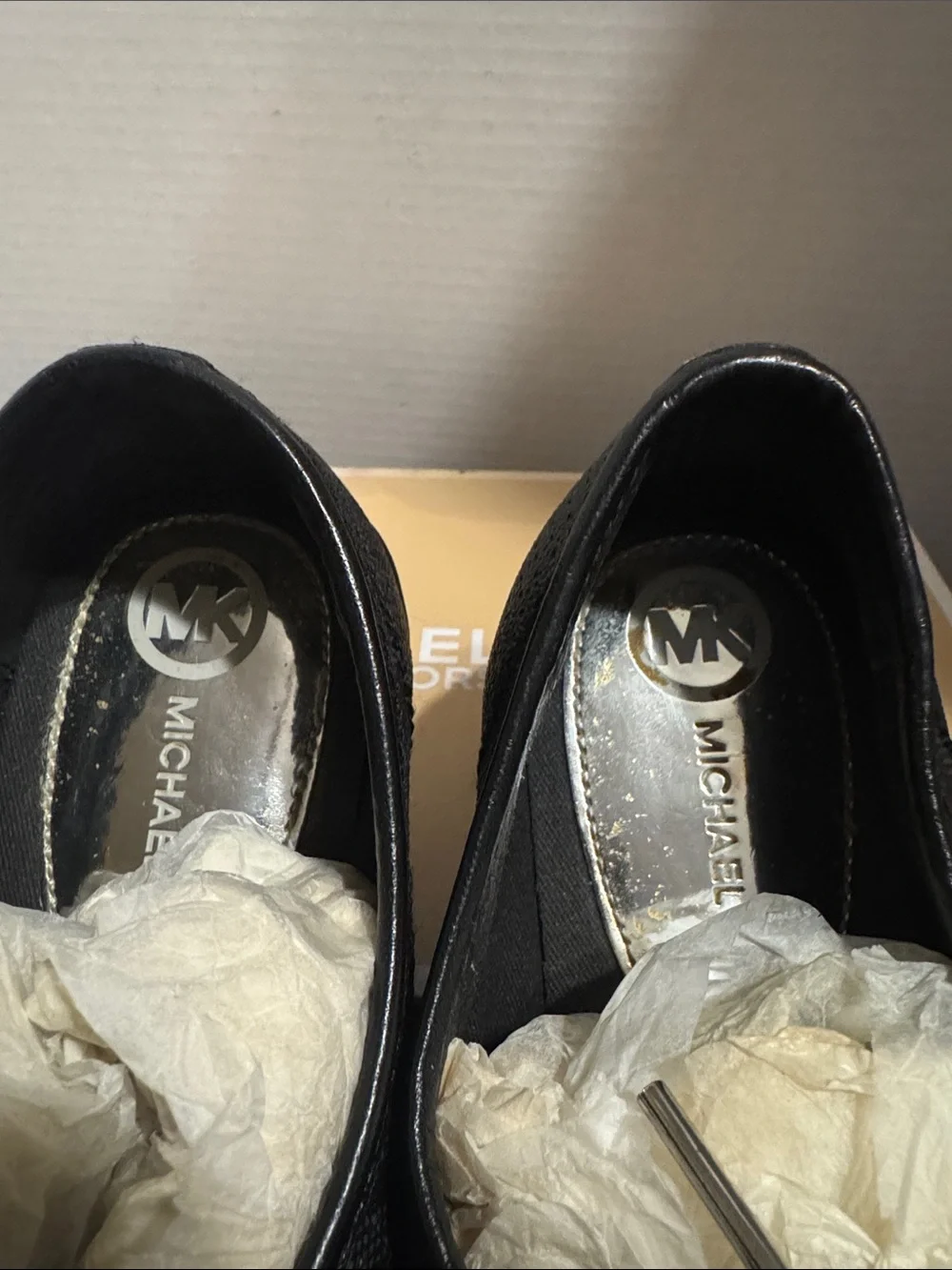 MICHAEL Michael Kors Black Lace-Up Low-Top Sneakers with Silver Logo Hardware